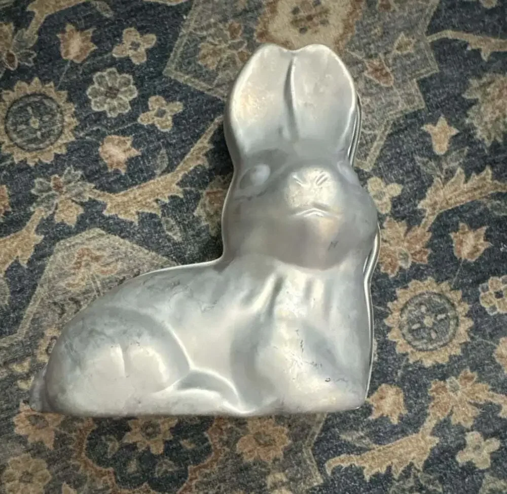 Vintage Wilton 3D Standing Easter Bunny Cake Pan Mold